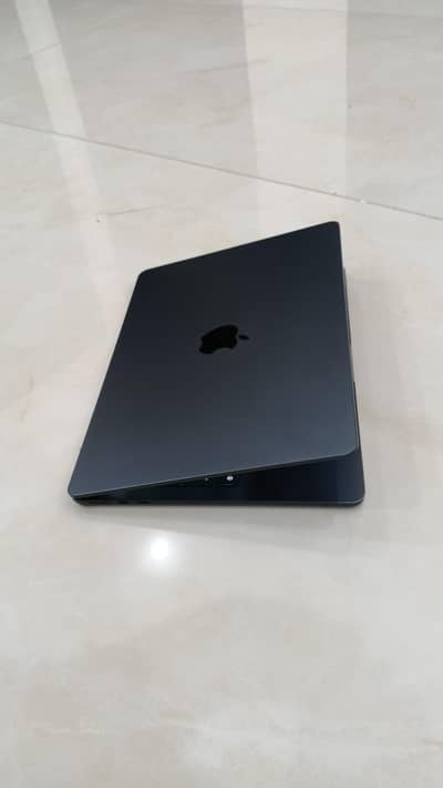 MacBook Air M2_2022_13.3"inch | 8/256 | Excellent condition