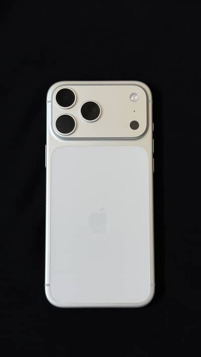 iPhone 17 Pro Max 256GB (Non-PTA) – Excellent Condition