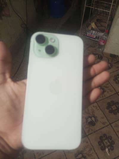 Apple iPhone 15