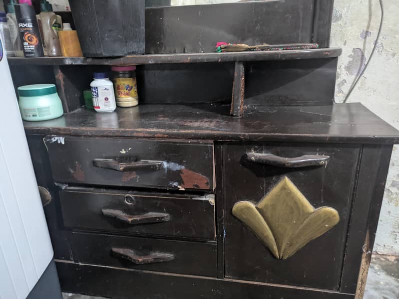 dressing table 1