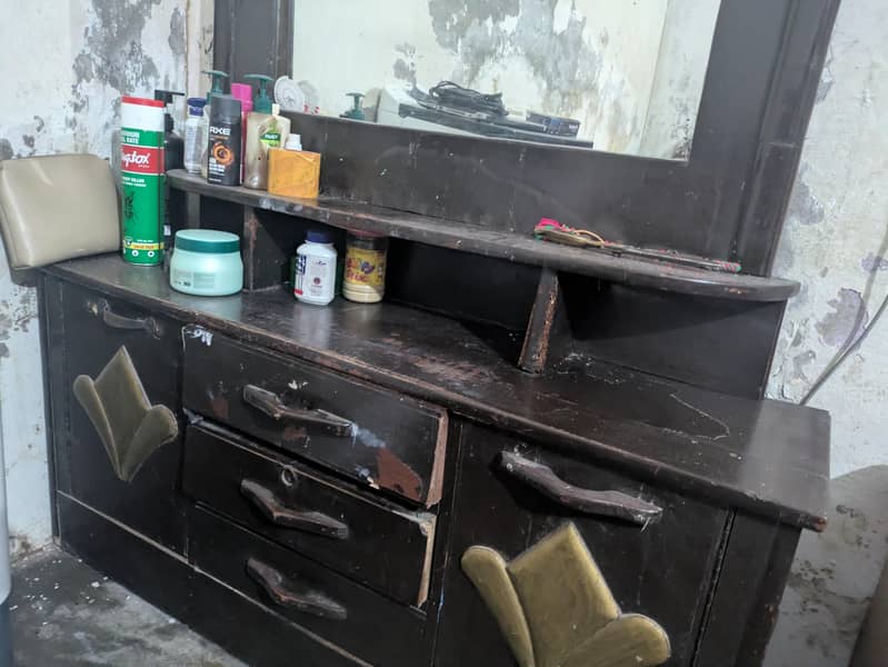 dressing table 4