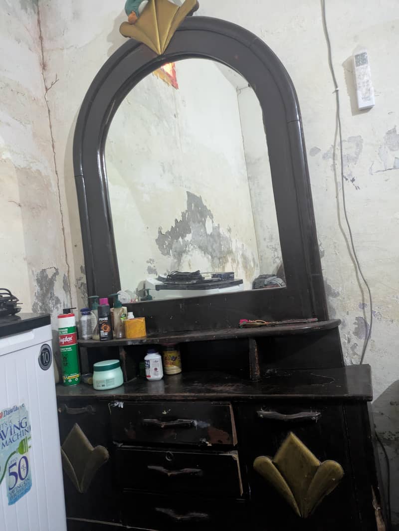 dressing table 5