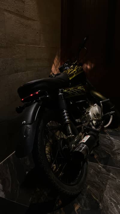 Cafe racer road prince rp70