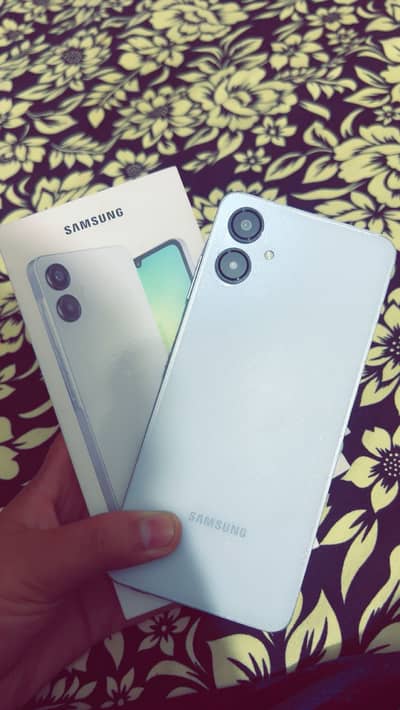 Samsung Mobile A06