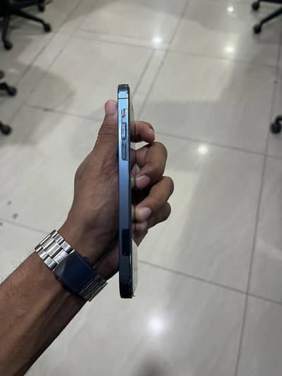 Apple iPhone 12 Pro