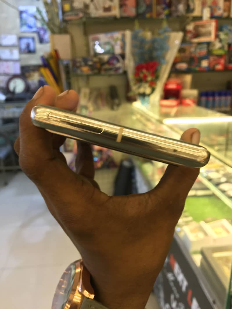 Google Pixel 7 Pro 9