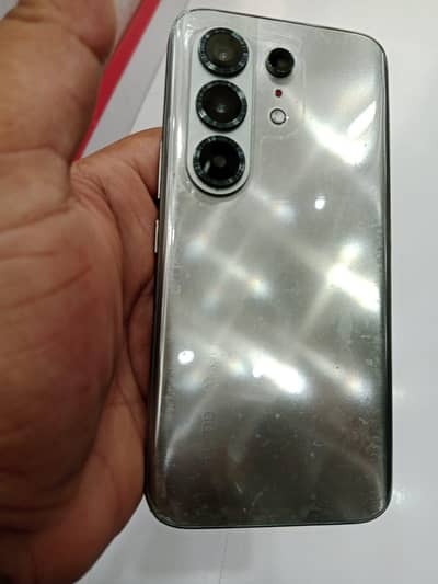 white plastic sheet lage hai back par all asseries box and price final
