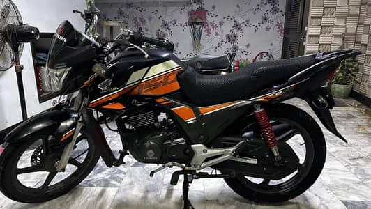 Honda CB 150F