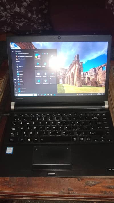 Toshiba Core i5 6Gen key light finger print 10by10