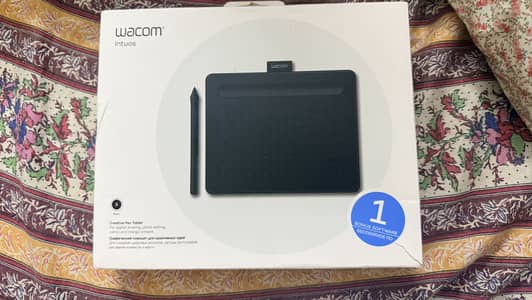 Wacon intuos samll creative pen tablet (for graphic designers)