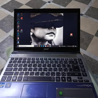Acer Aspire 3830T Core i5 laptop 4GB RAM 700 GB HDD laptop
