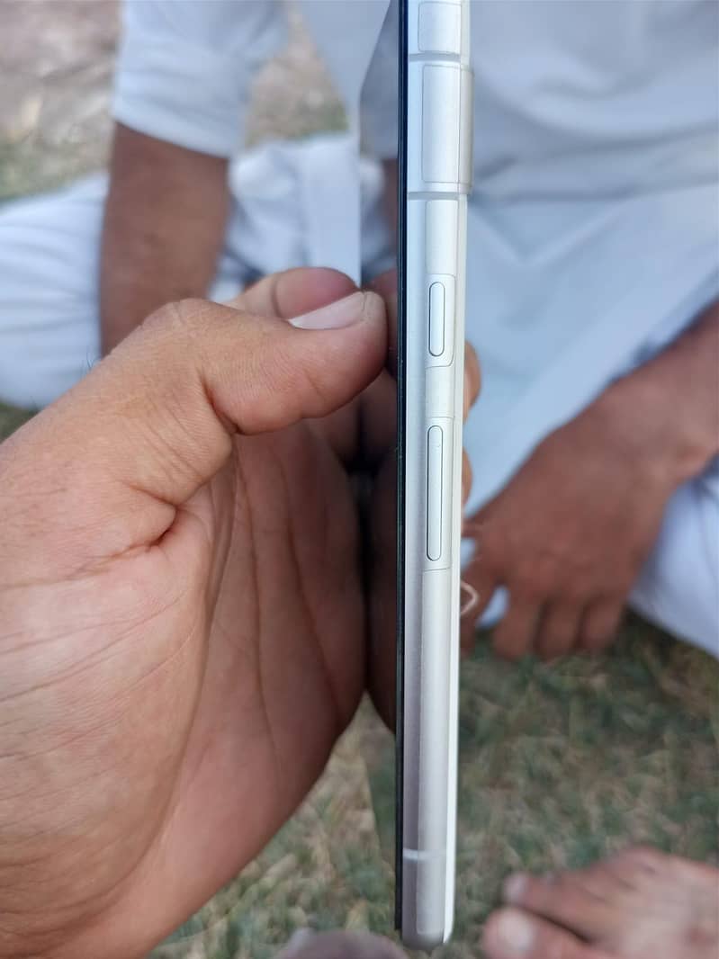 Google Pixel 7a 1