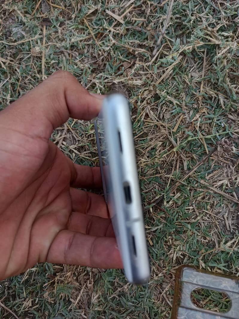 Google Pixel 7a 3