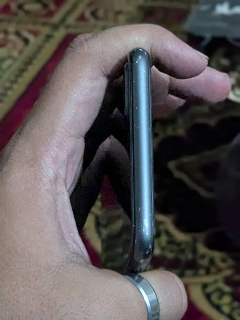 Apple iPhone 8 Plus 4
