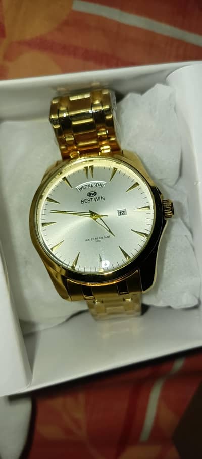 New Bestwin Big dial Golden watch
