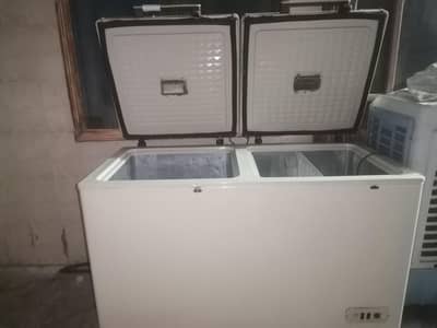 Dawlance freezer 2 door