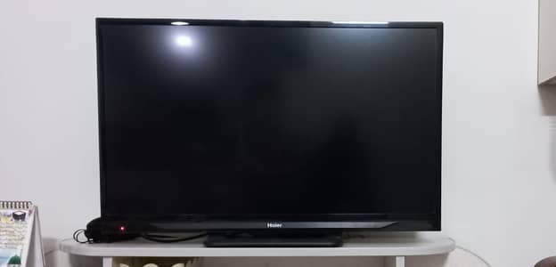 HAIER LED TV (9.5/10 Condition)