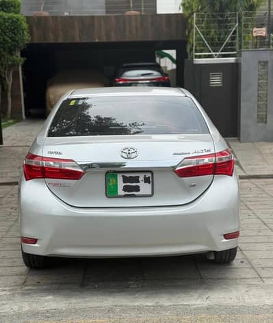 Toyota Corolla Altis m0dal 2017 automatic 1.6