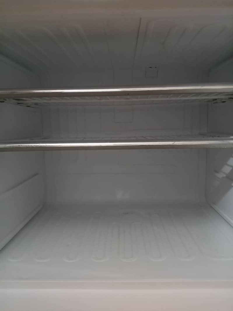 fridge 0