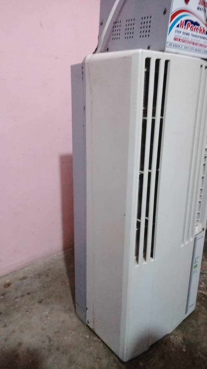 window Air conditioner 3