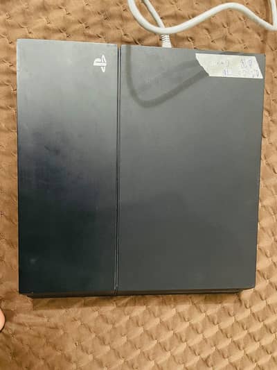 PLAYSTATION PS4 CONSOLE JAILBREAK 1TB AND 2 CONTROLLERS