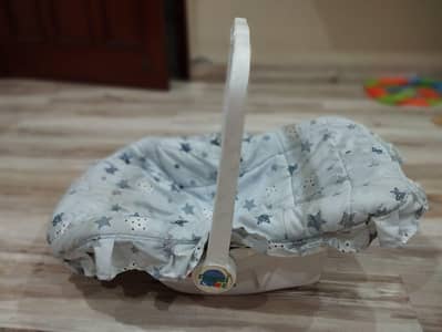 baby cot