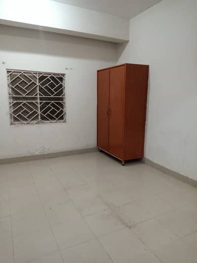 2 bed family flat for rent