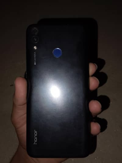 Honor 8C