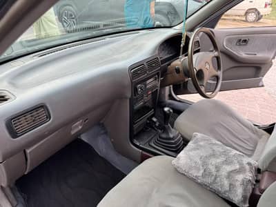 Nissan Sunny 1992