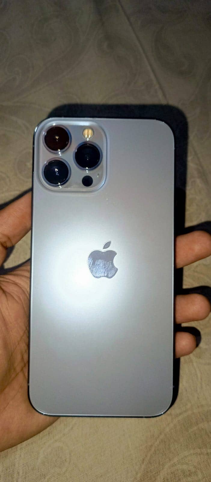Apple iPhone 13 Pro Max 0
