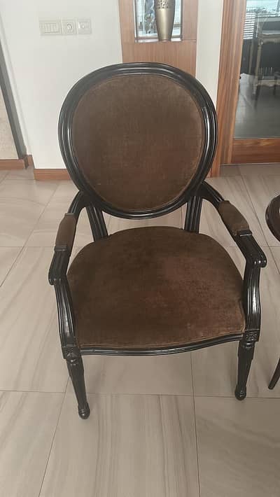 chair and table set