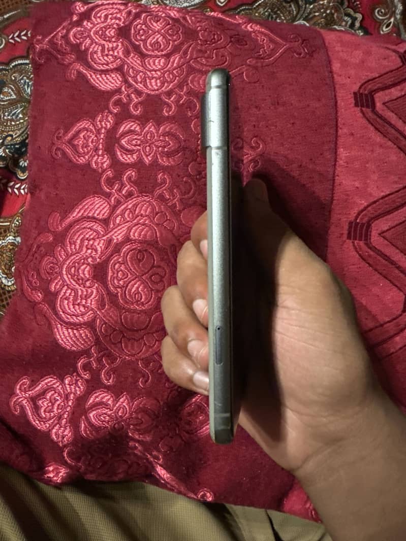 Google Pixel 8 1