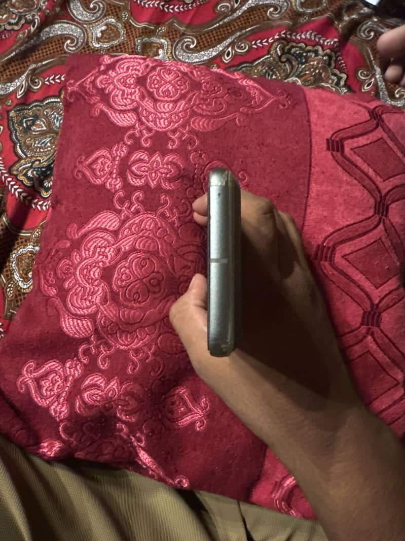 Google Pixel 8 3