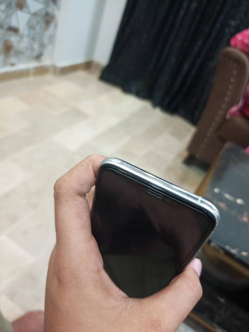 Apple iPhone 11 Pro 5
