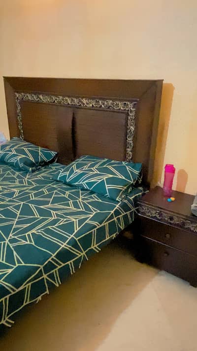Bed Set for Sale – Bed, Mattress & Side Tables