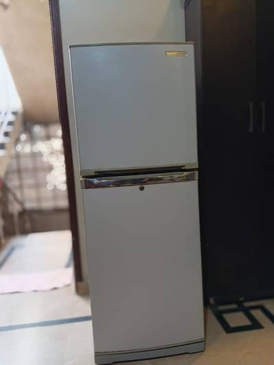 orient fridge in good condition