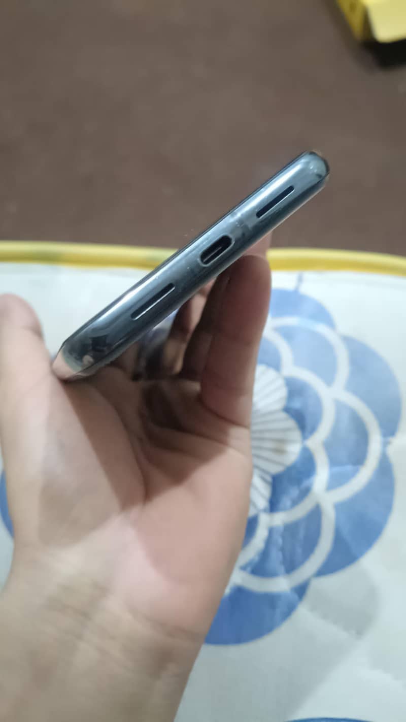Google pixel 8pro 1
