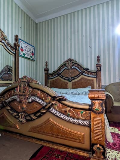 dico paint bed and miror