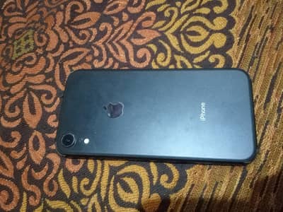 Apple iPhone XR