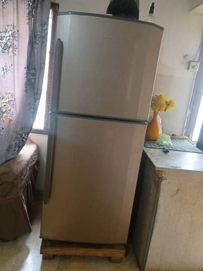 Haier fridge full size condition  10/8 working condition  and best