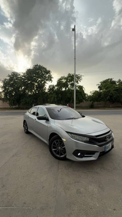 Honda Civic Oriel 2020