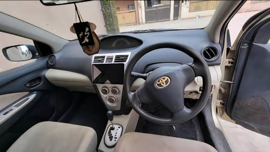 Toyota Belta 2006