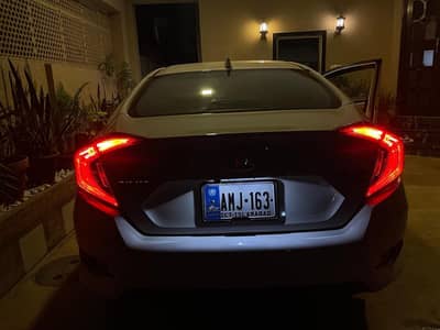 Honda Civic Oriel 2019