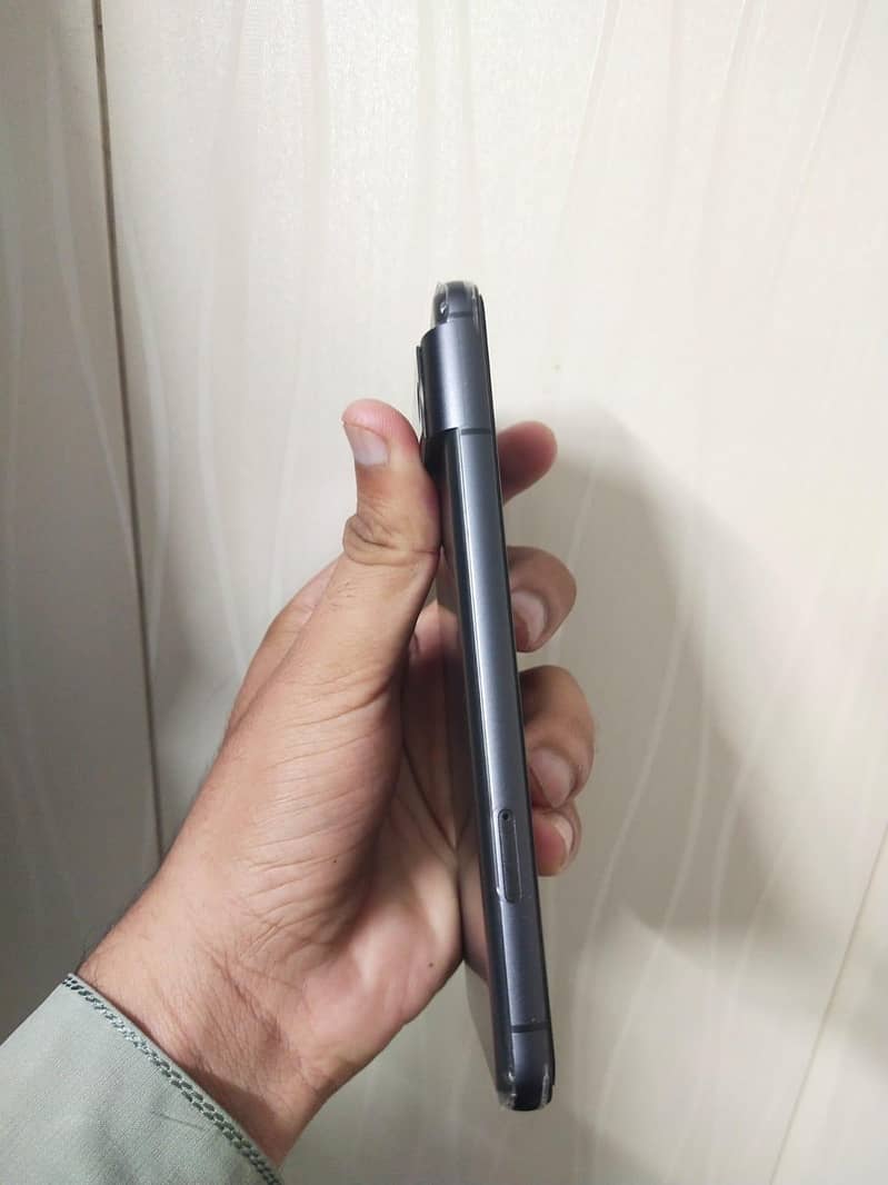 Google Pixel 8 2