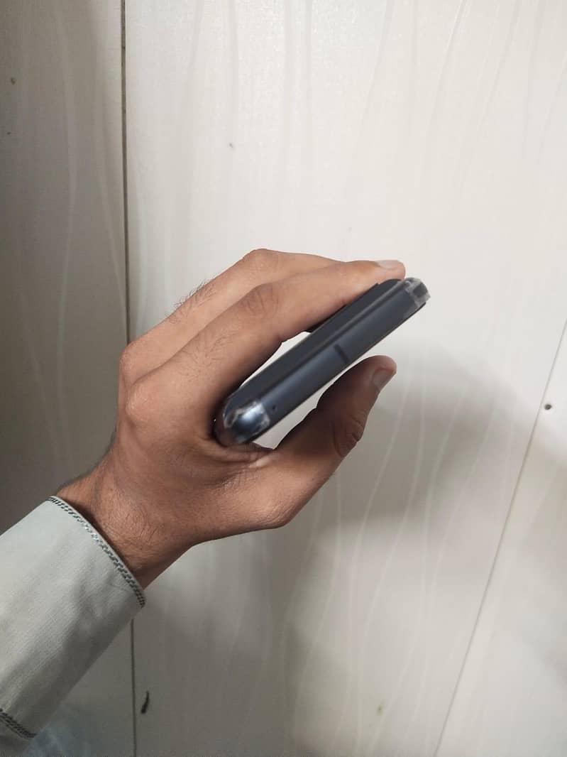 Google Pixel 8 3