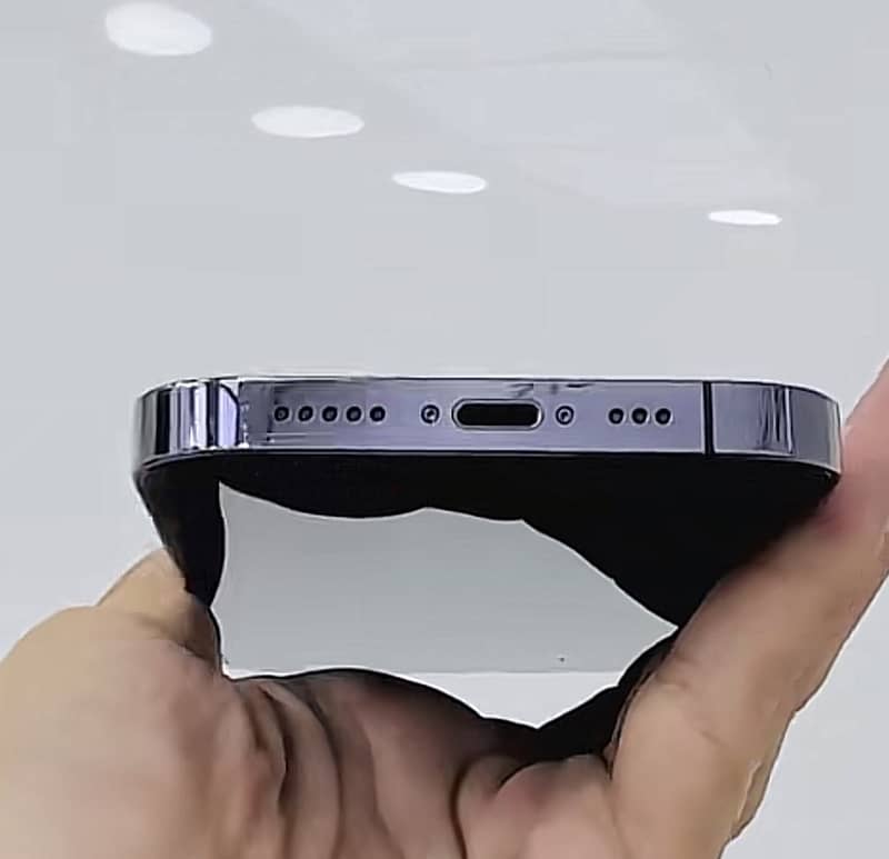Apple iPhone 14 Pro 2