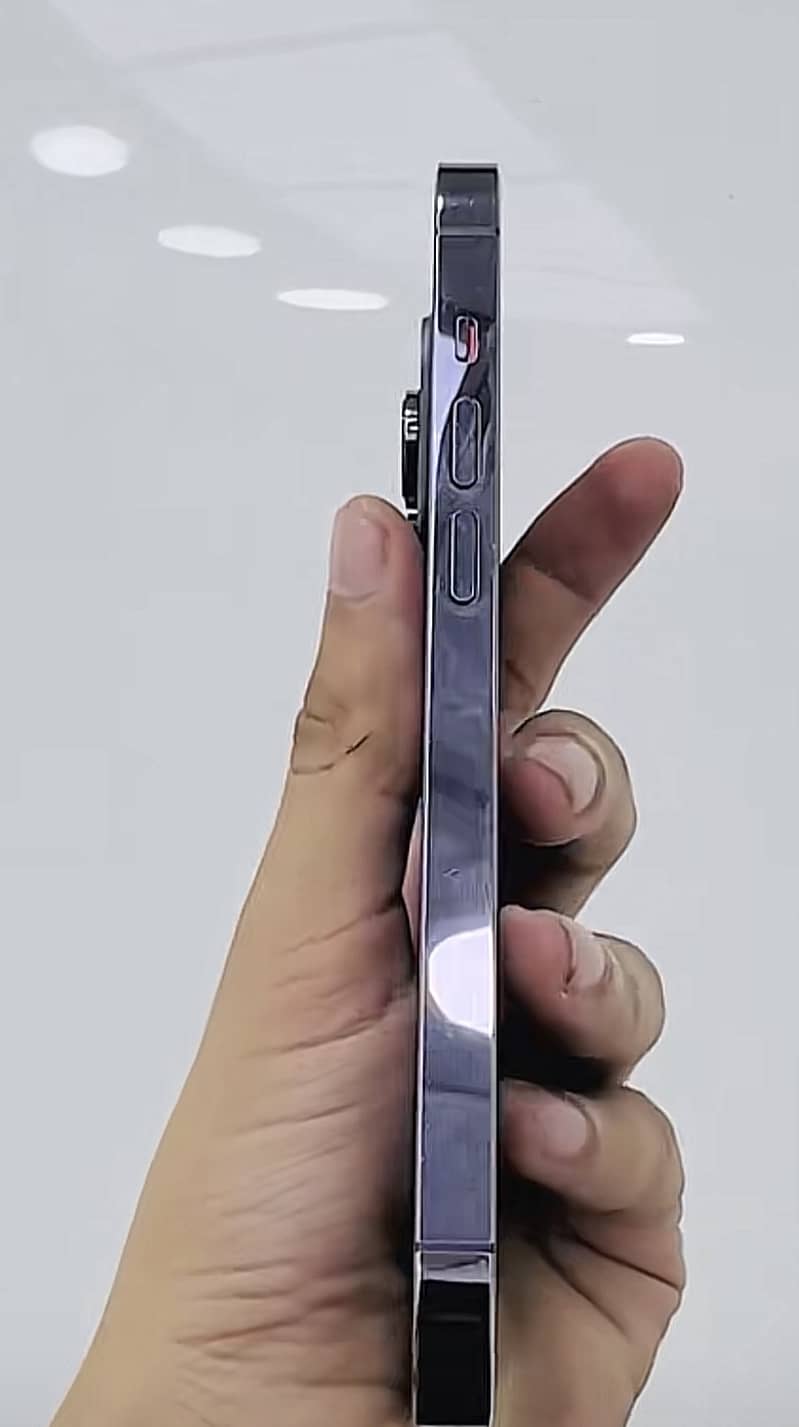 Apple iPhone 14 Pro 4