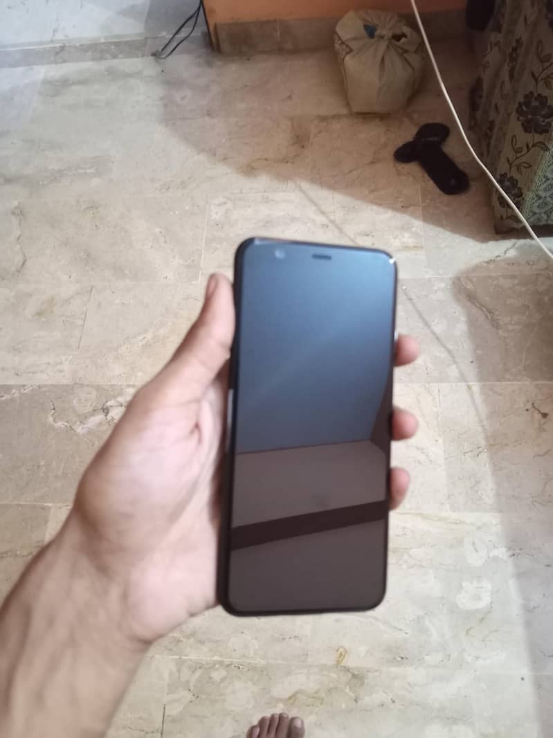 Google Pixel 4 3