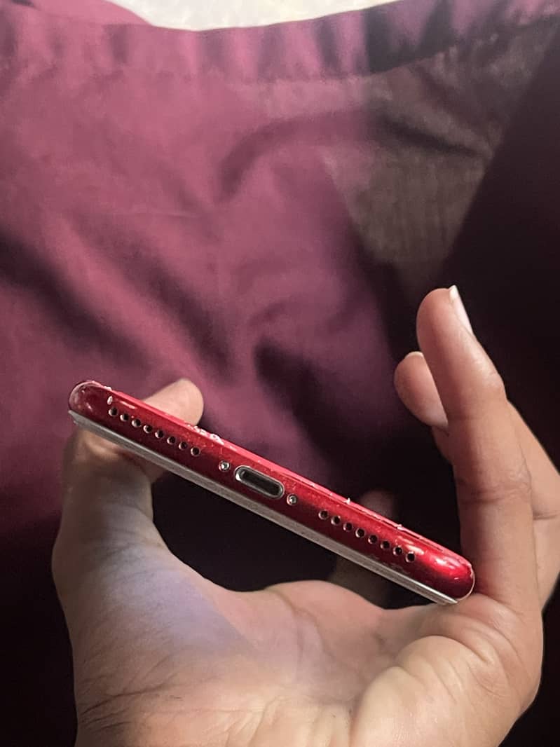 Apple iPhone 8 Plus 4