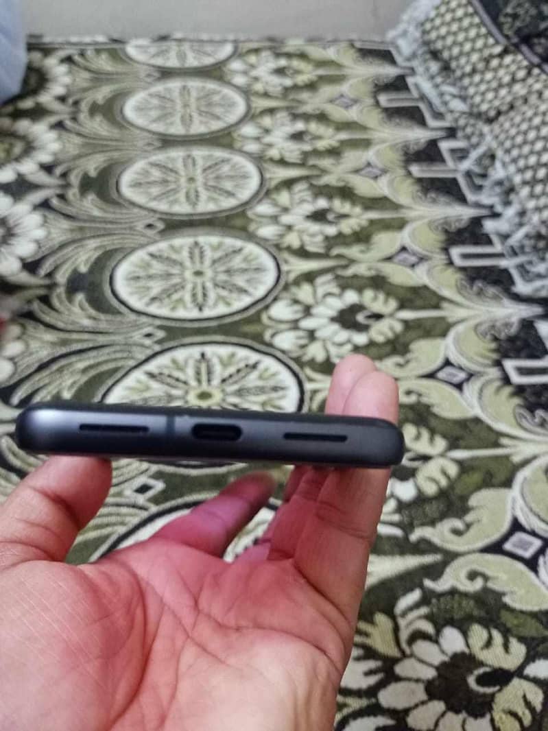 Google Pixel 8 1